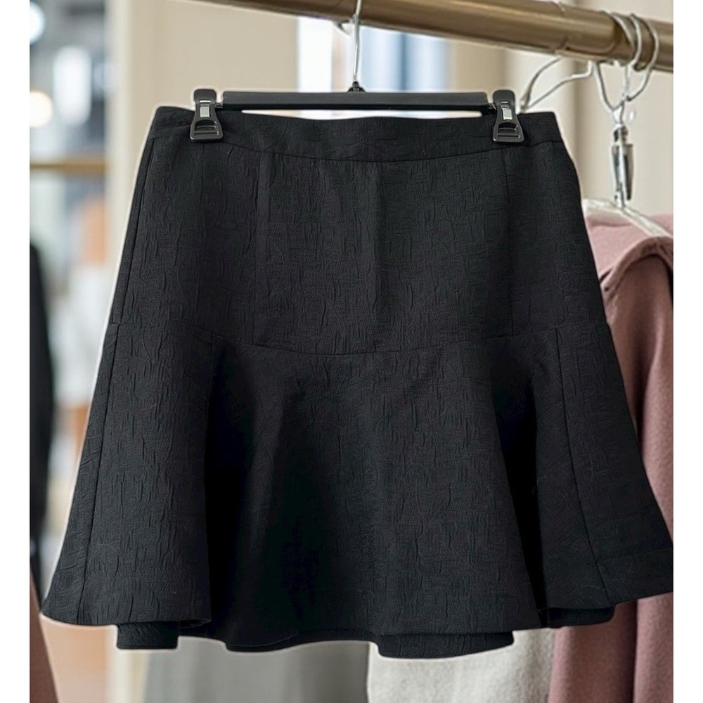 NEW!! I Love Ronson Black Back Zip Short Flowing Skirt‎ Womens 8 Medium Preppy
